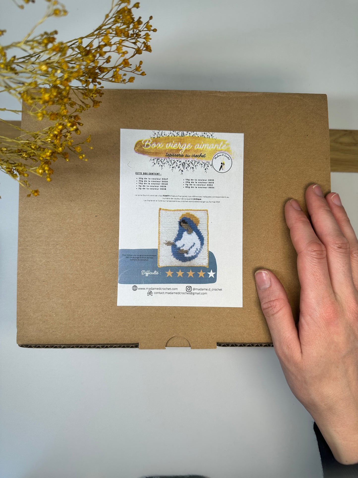 Box tapisserie Vierge aimante